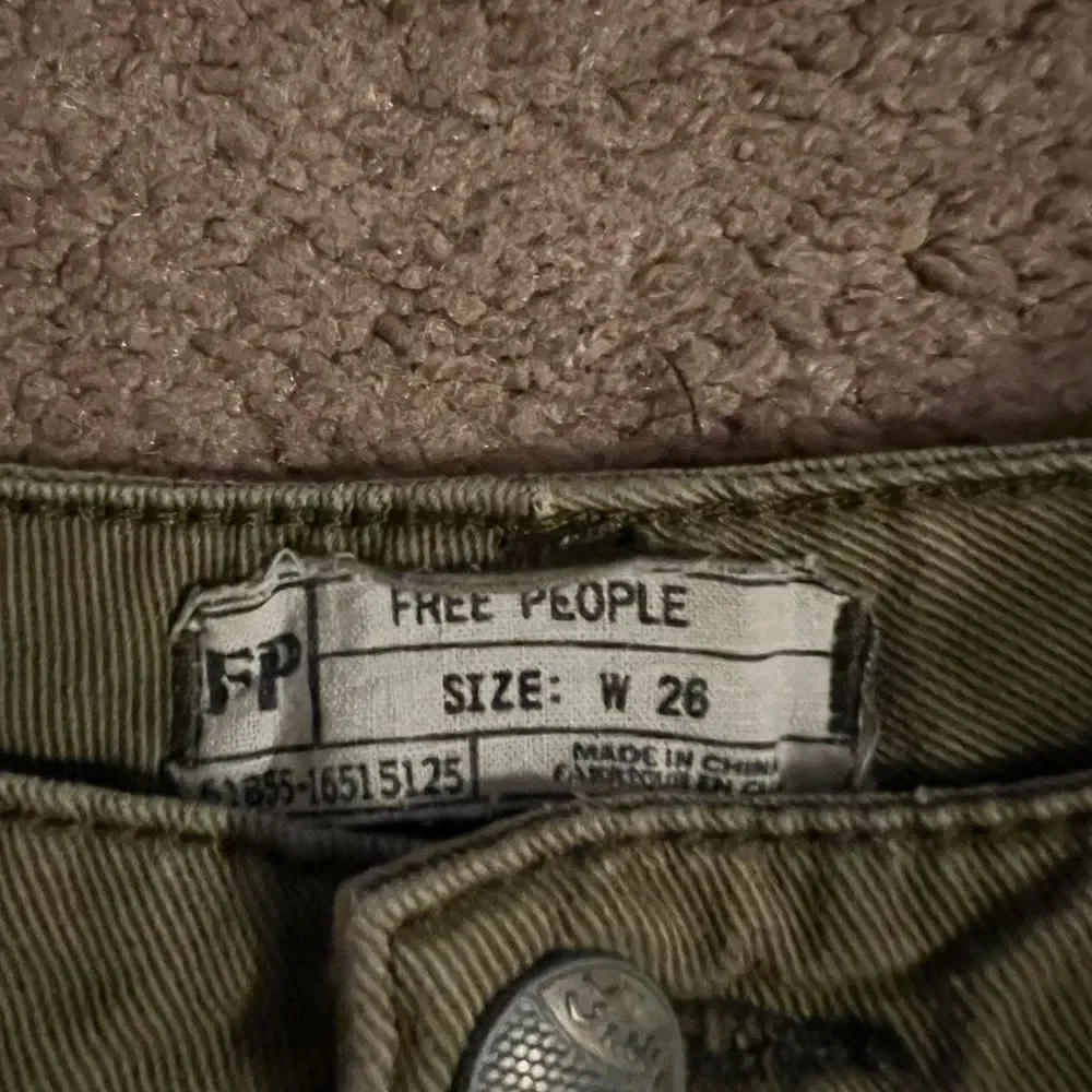 Free people green short shorts‎ 26